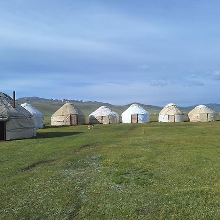 Zalkar Yurt Camp 호텔 Song-Kul 외부 사진