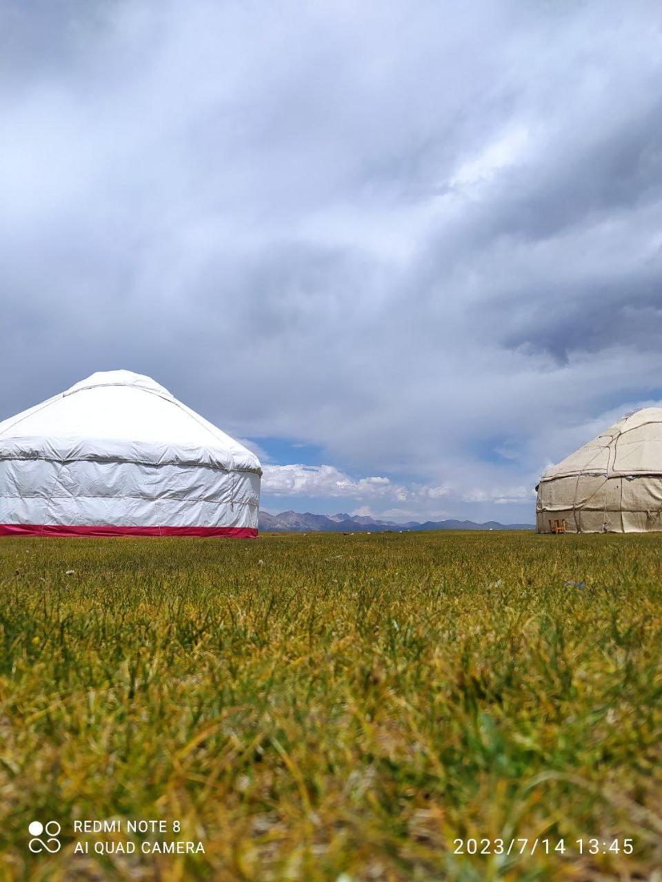 Zalkar Yurt Camp 호텔 Song-Kul 외부 사진